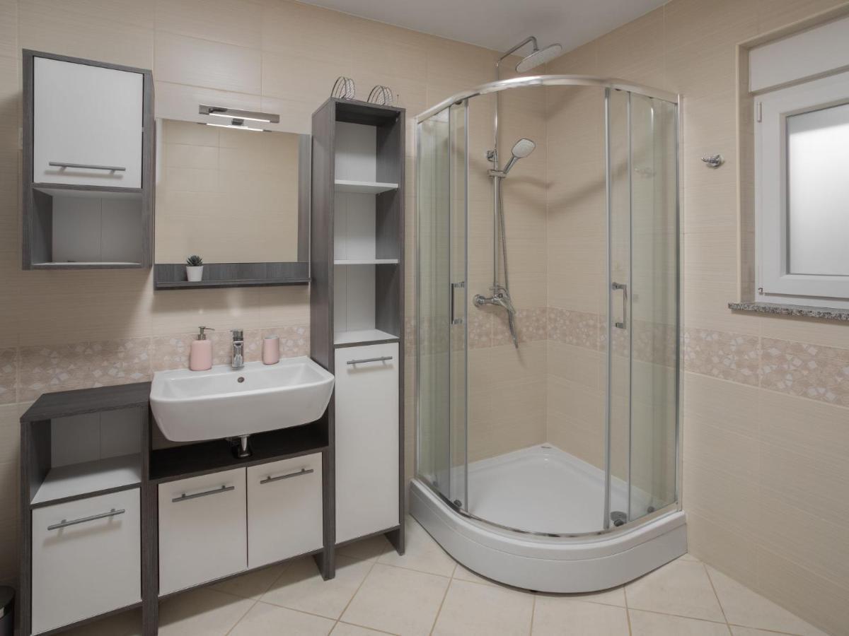 Holiday Home Lavendel - Mlk159 By Interhome Dobrinj Ngoại thất bức ảnh