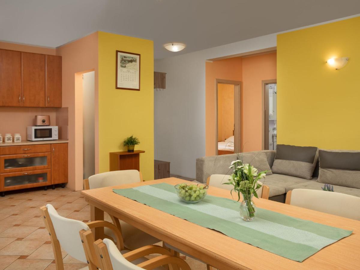 Holiday Home Lavendel - Mlk159 By Interhome Dobrinj Ngoại thất bức ảnh