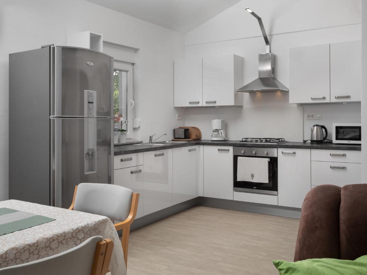 Holiday Home Lavendel - Mlk159 By Interhome Dobrinj Ngoại thất bức ảnh